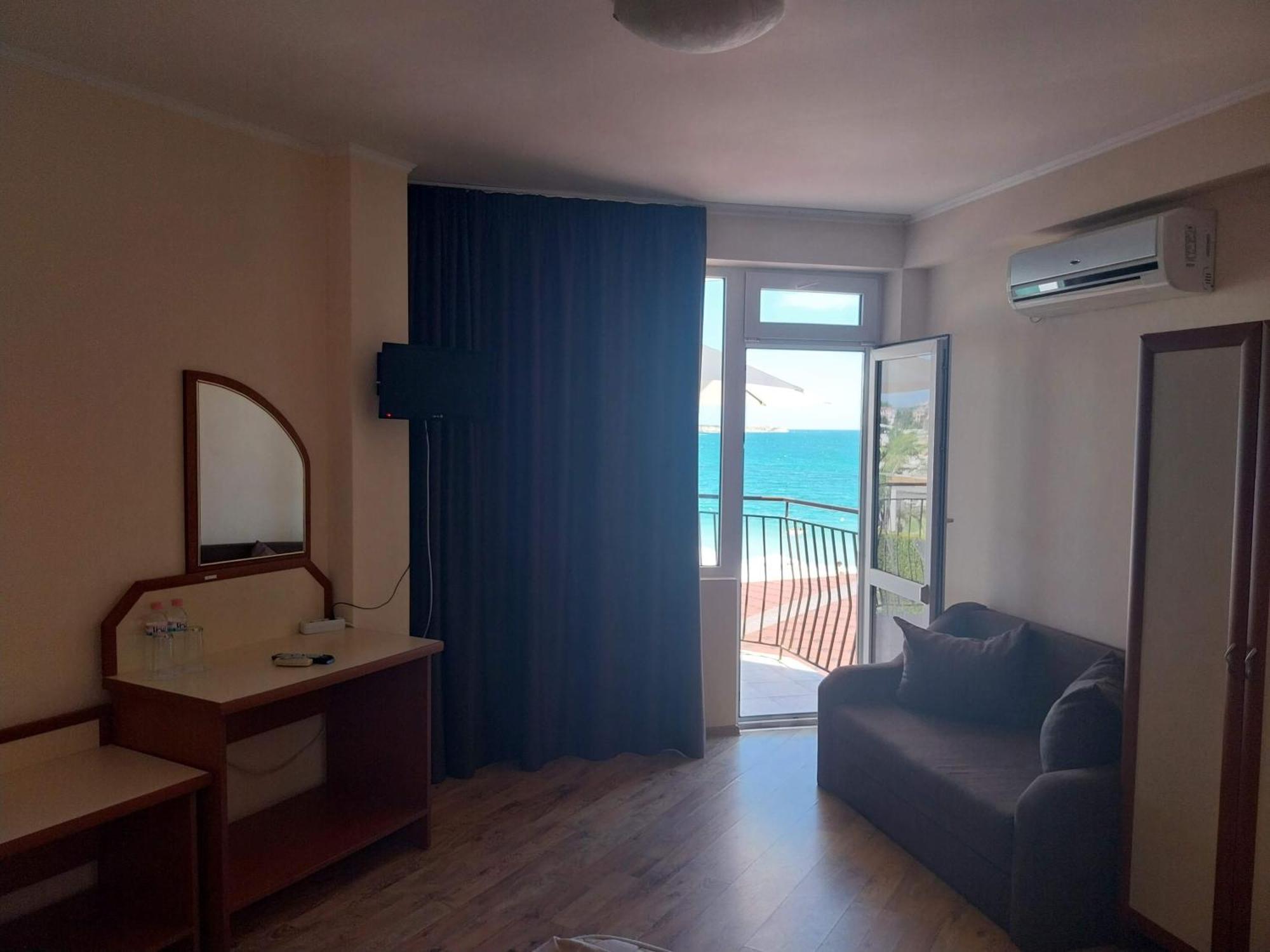 Aura Family Hotel Ravda Exterior foto